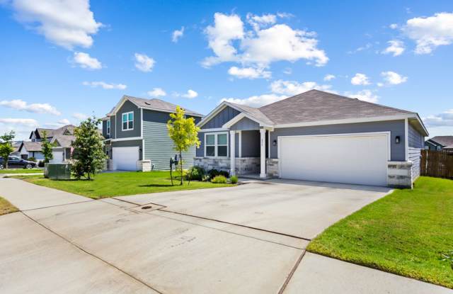 Beautiful 3 Bedroom Home in Bella Rosa – Open Floor Plan & Covered Patio Gallery 3