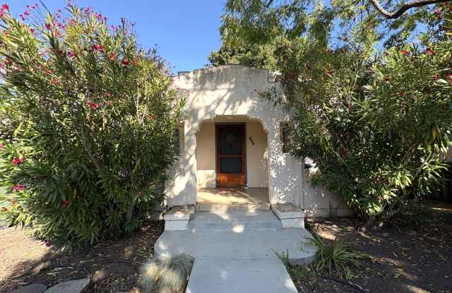 Charming 2-Bedroom Home with Spacious Backyard in Crescent Park, Palo Alto photos photos