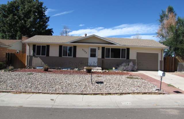 Updated 5 Bedroom House in Central Colorado Springs photos photos