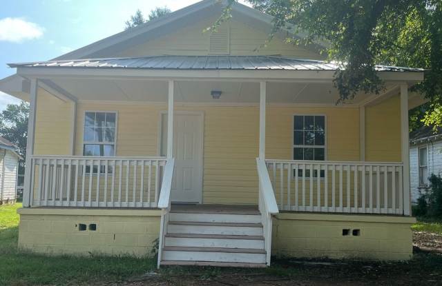 806 N Douglas Avenue photos photos
