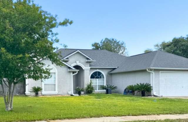 Charming 4/2 with fenced in yard photos photos