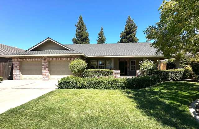 Beautiful 3-Bedroom Home with Open Floor Plan & Private Backyard photos photos