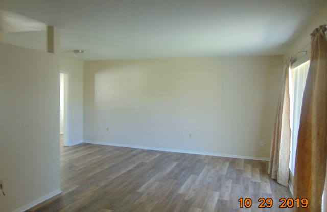28824 Murrieta Rd Gallery 2