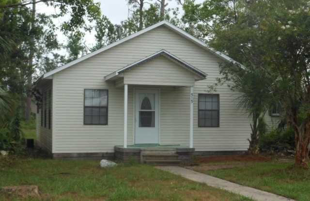 515 9th St - 515 Ninth Street, Port St. Joe, FL 32456 515 9th St - 515 Ninth Street, Port St. Joe, FL 32456