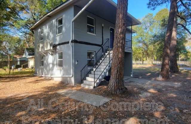 3018 Pearce St photos photos
