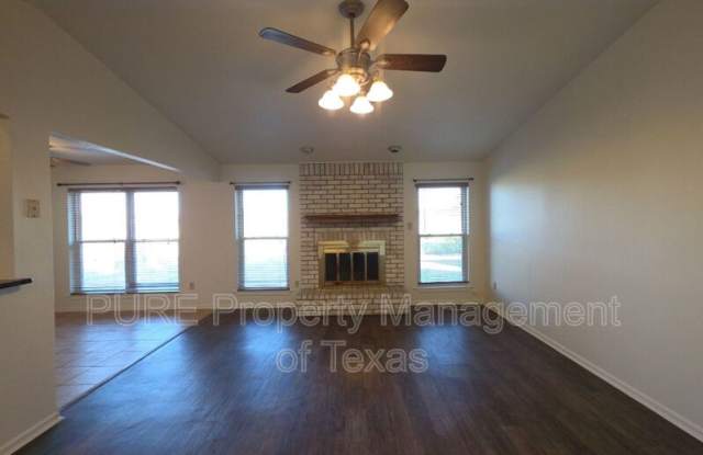 304 McClendon Dr Gallery 4