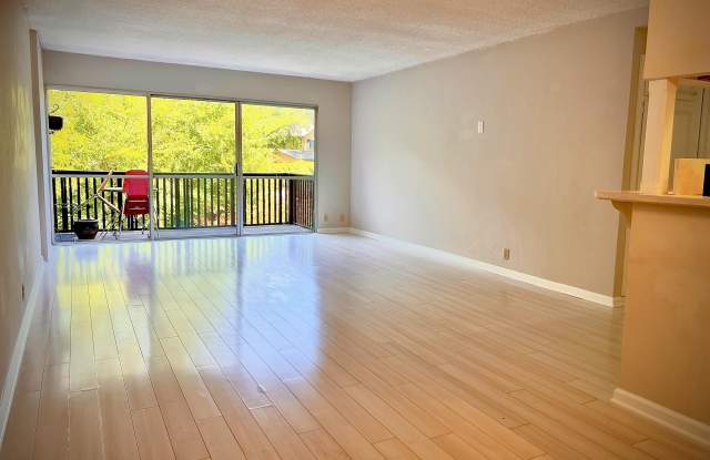 2727 Miradero Drive Gallery 1