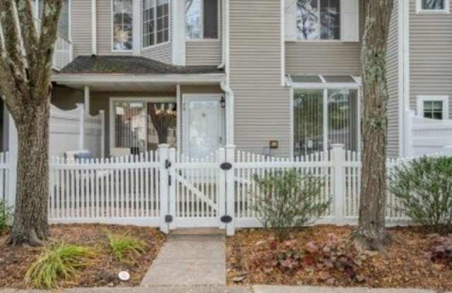 75 Bentley Court - 75 Bentley Court, Somerset County, NJ 07921