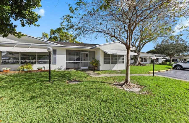 1020 NW 88th Ave photos photos