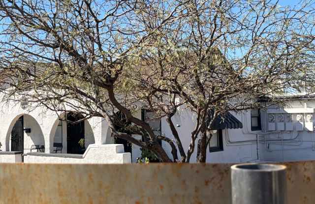 The River Bungalows of Historic Rincon Heights Gallery 4