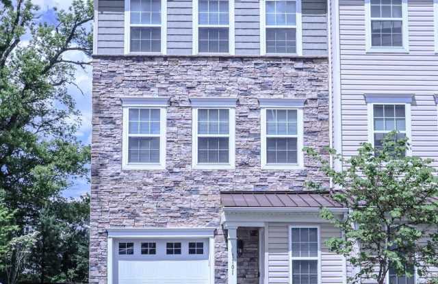 1101 HIGHTS FARM ROAD N photos photos