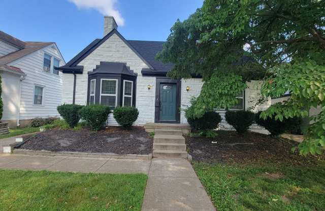 Clean 4 Bedroom With Immense Space In St. Matthews photos photos