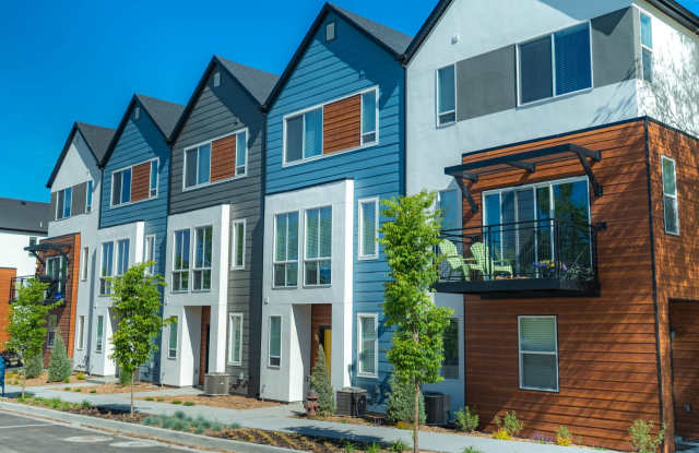 Summer Special! 4 Weeks Rent Free + $0 Down Deposit OAC | 3 Bed • 2.5 Bath Townhome in South Ogden Gallery 1