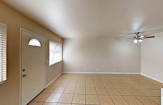4968 Auburn Dr Apt 3 Gallery 3
