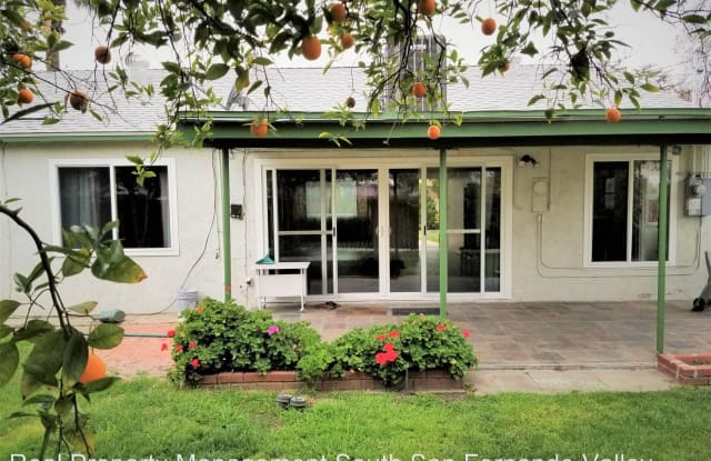 7860 Yarmouth Ave - 7860 N Yarmouth Ave, Los Angeles, CA 91335