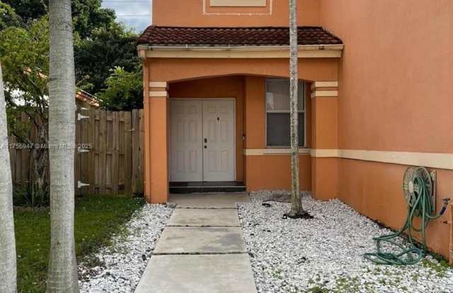 10470 SW 16th St photos photos