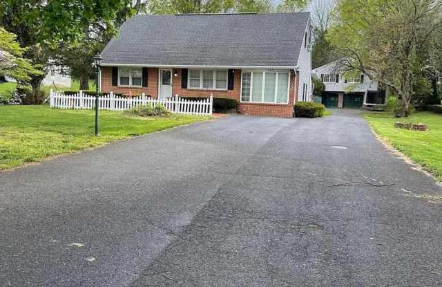 3333 EISENBROWN ROAD - 3333 Eisenbrown Road, Riverview Park, PA 19605