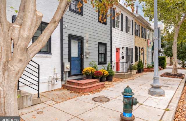 435 RIDGE Street NW Gallery 2