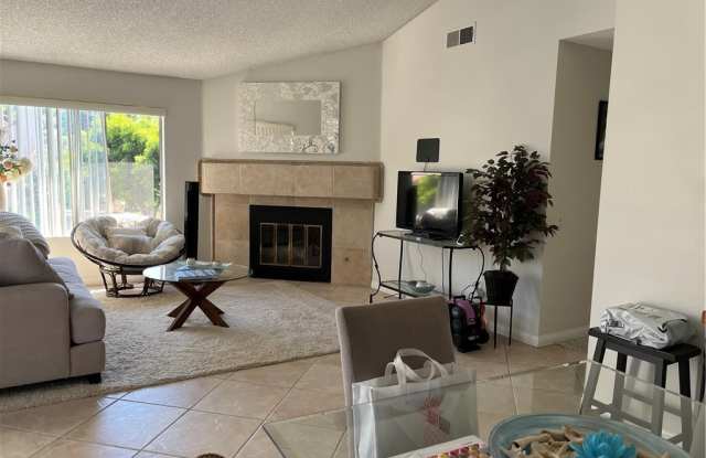291 Stanford Court Gallery 2