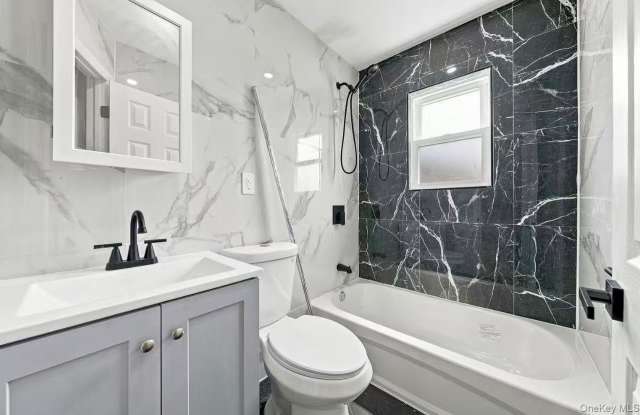 13714 bedell Street Gallery 1