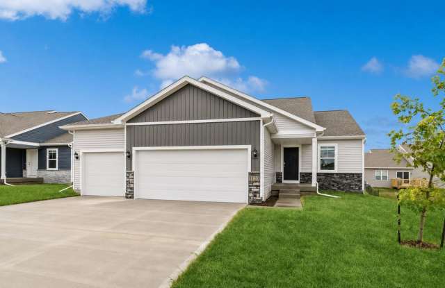 Welcome to 1120 Northview Drive in Waukee! photos photos