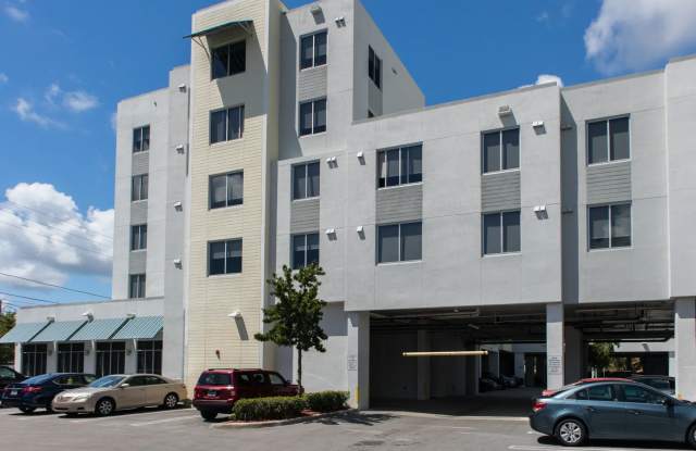 Senior Housing- Gibson Plaza Gallery 2