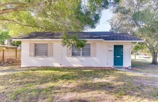 1401 30TH AVENUE N - 1401 30th Avenue North, St. Petersburg, FL 33704