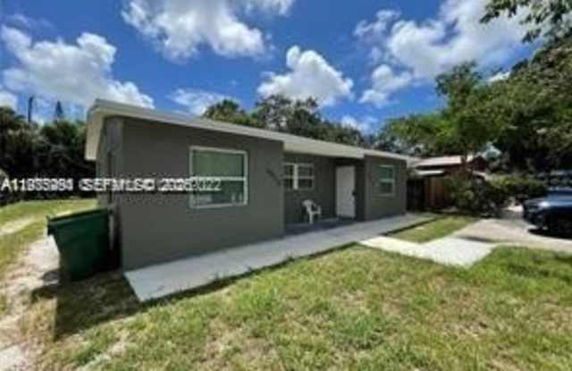 4910 SW 28th Ter photos photos