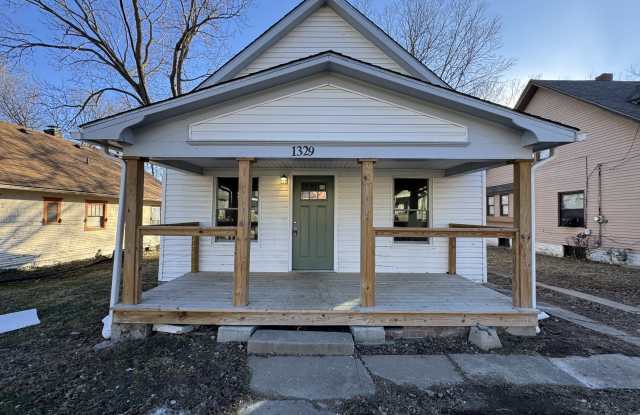 1329 Rowland Avenue photos photos