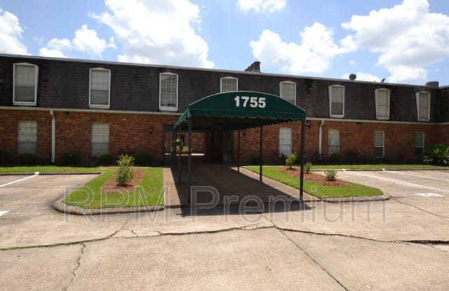 1755 College Dr #229 Gallery 1