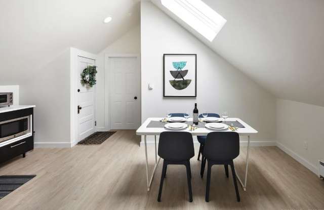 181 Peace Street - 3 photos photos