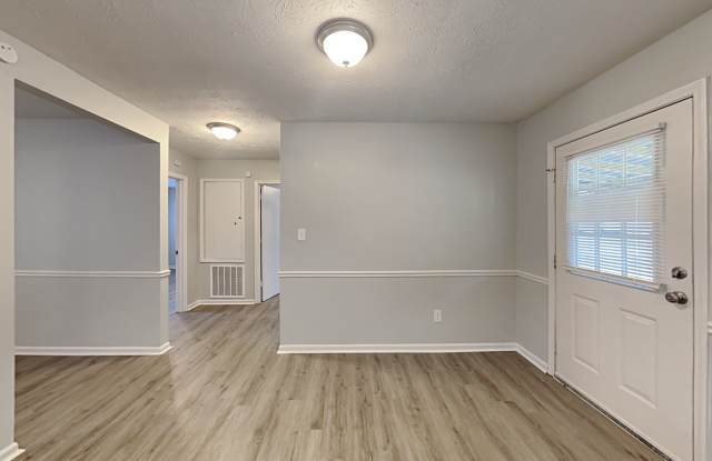 65 E Dollar Cir Gallery 4