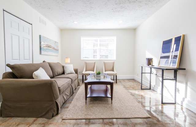 212 Kirkwood Road Northeast - 1 Gallery 4
