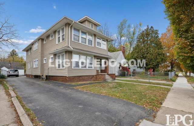 2037 Alvin St photos photos