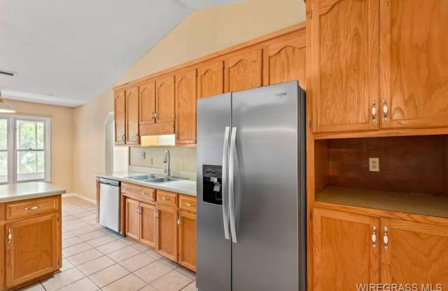 Move in Incentive! Gallery 3