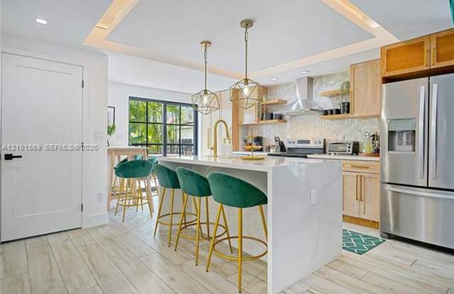 1720 SW 11th St # 0, Miami, FL 33135 Gallery 1