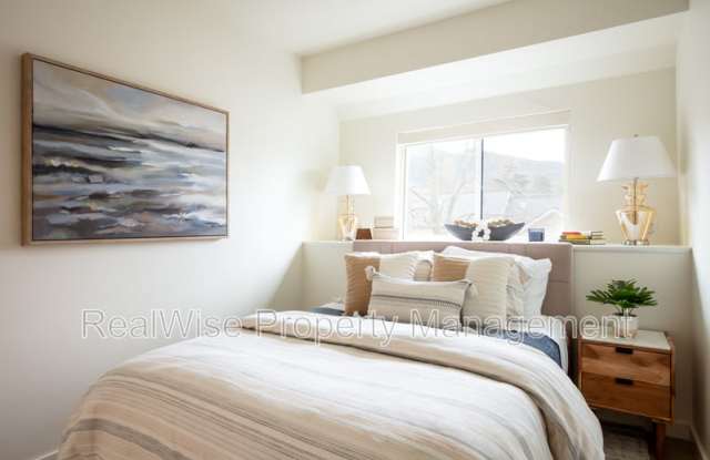 1260 Quincy St photos photos