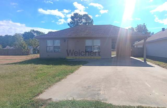 3bed/2bath House w/ Stainless Steel Appliances Gallery 1