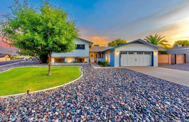 8249 E REDWING Road photos photos