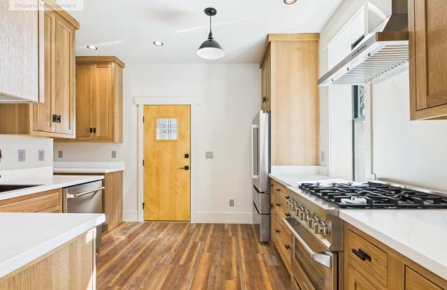 Downtown Four Bedroom! photos photos