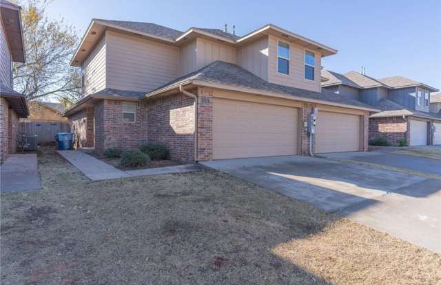 Townhouse Duplex in Edmond photos photos