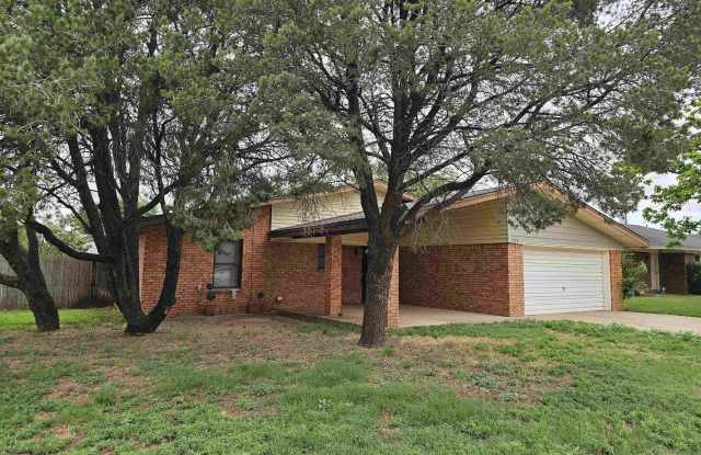 2300 Moberly Drive photos photos