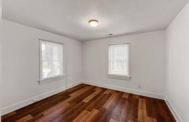 1800 Rosewood Avenue Gallery 4