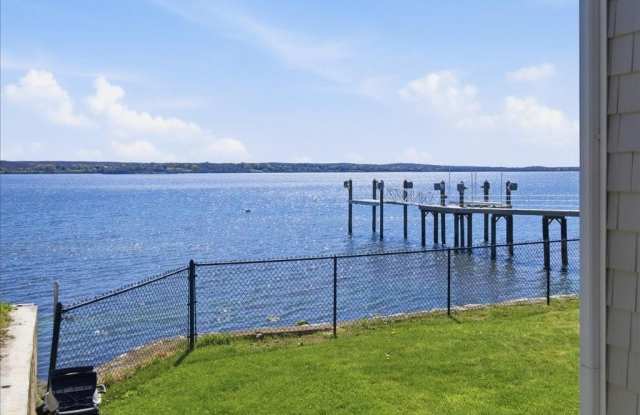 38 Aquidneck Avenue Gallery 3
