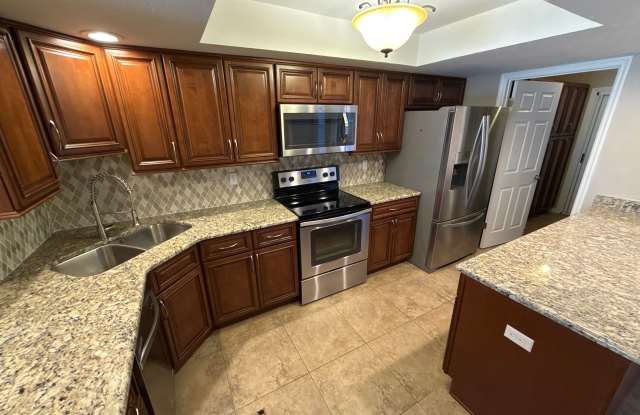 790 E Gilchrist Ct Apt 2B Gallery 2