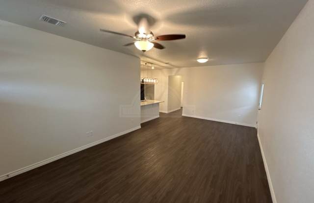 ***1-Week Free Rent*** 5104 Rose Garden Loop, Killeen Gallery 3