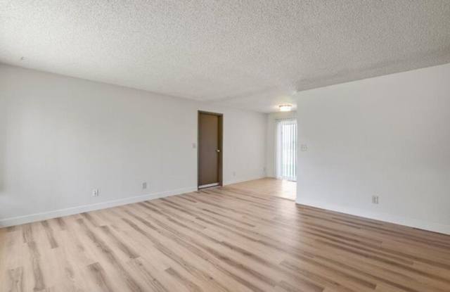 4601 Mallard Court Gallery 2