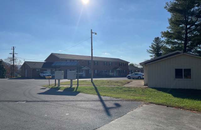 539 E Morgan St photos photos