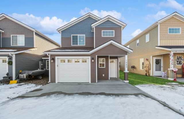 Adorable 3 bedroom. 2.5 bathTownhome in Columbia Falls - 1285 Wildcat Drive, Columbia Falls, MT 59912 Adorable 3 bedroom. 2.5 bathTownhome in Columbia Falls - 1285 Wildcat Drive, Columbia Falls, MT 59912