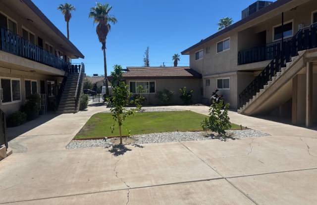 682 W Holt Ave photos photos